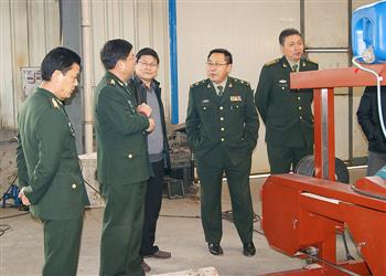 軍區(qū)領導考察